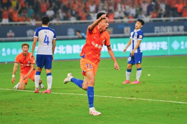 赛事分析-1次不行再来一次！张弛献绝杀 成队史最年长进球者